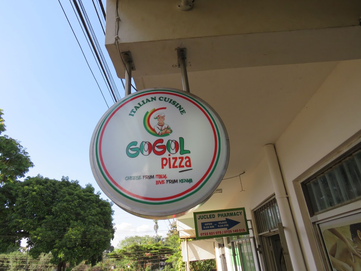 You are currently viewing Gogol pizza Nairobi: Dishy review with foodlover Ke